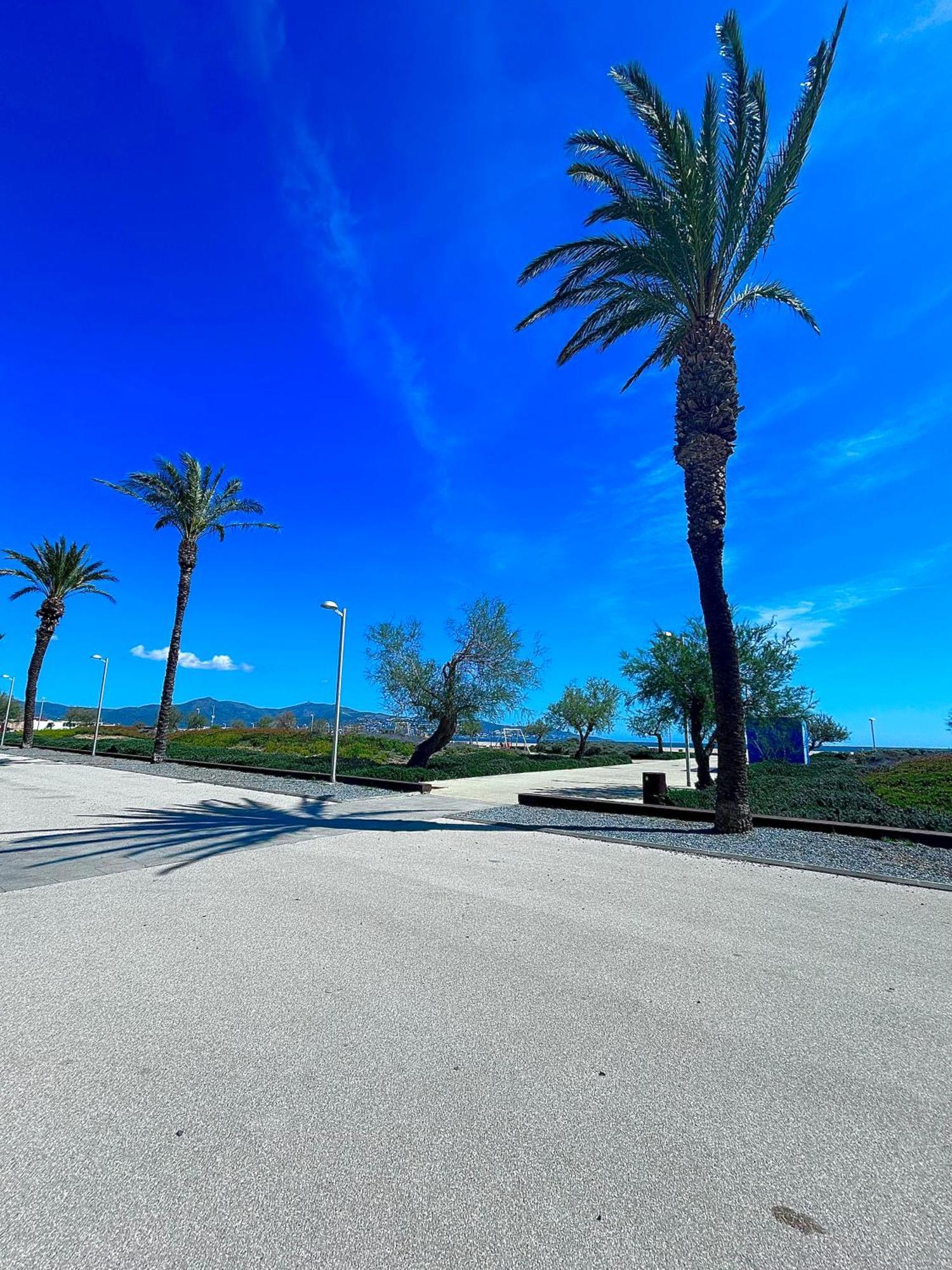 Coup De Coeur Linge De Maison Fournie Empuriabrava Exterior photo
